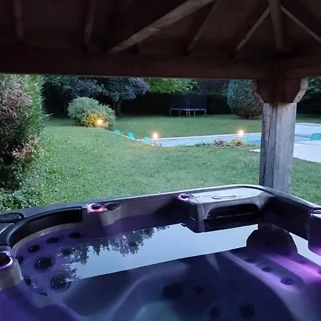 Armonia 5 Etoiles Avec Piscine Chauffee Jacuzzi Et Jardin A 3mn Du D Annecy Villa *